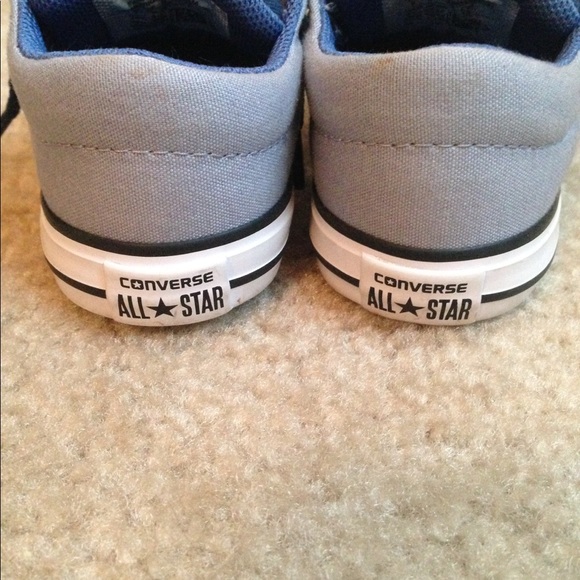 Toddler boys converse - Picture 3 of 4